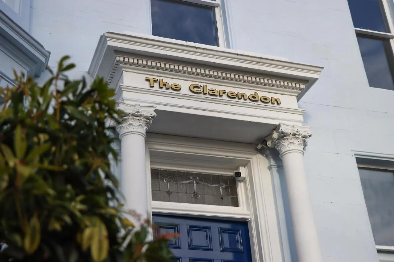 The Clarendon Hotel Dundee 4*,